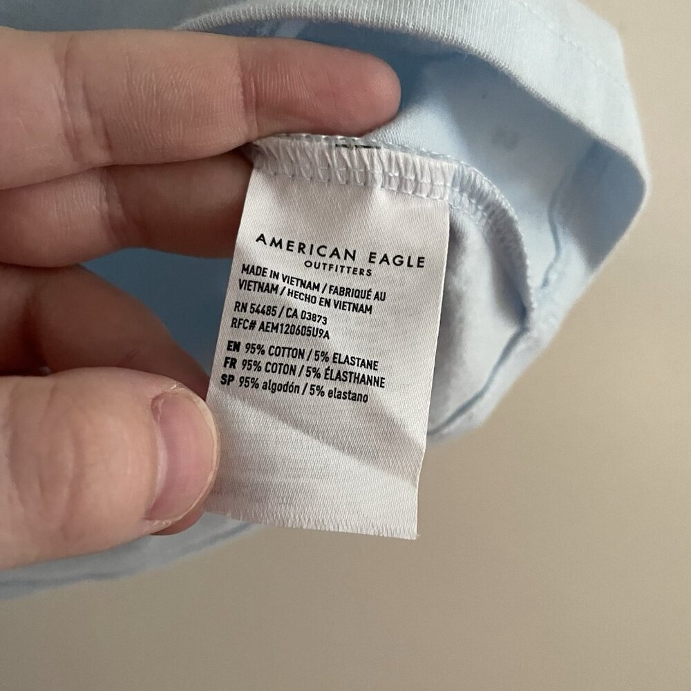 American Eagle Women S Light Blue Y2K Scoop Neck Cropped Cinch Shoulder Tee NWT - Picture 9 of 11